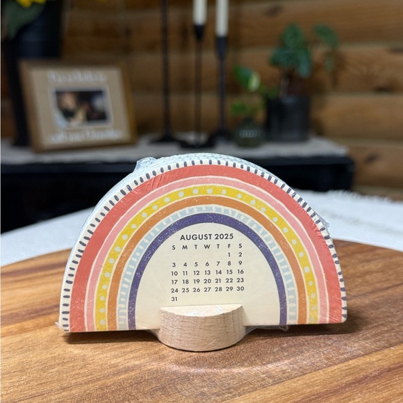 RAINBOW 2025/2026 Desktop CALENDAR - Picture 1 of 4